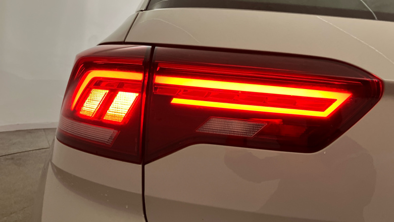 Volkswagen T-Roc 1.0 TSI Life 5dr Petrol Hatchback